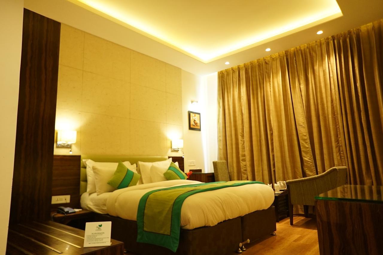 The Mystic Palms Mathura Exterior foto