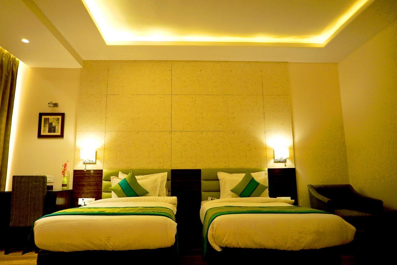 The Mystic Palms Mathura Exterior foto