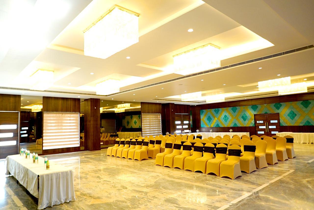 The Mystic Palms Mathura Exterior foto